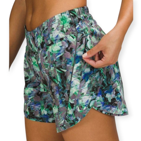 Lululemon Track That Mid-Rise Short 5" Green Blue Rapid Flourish Multi 4 - Picture 1 of 16